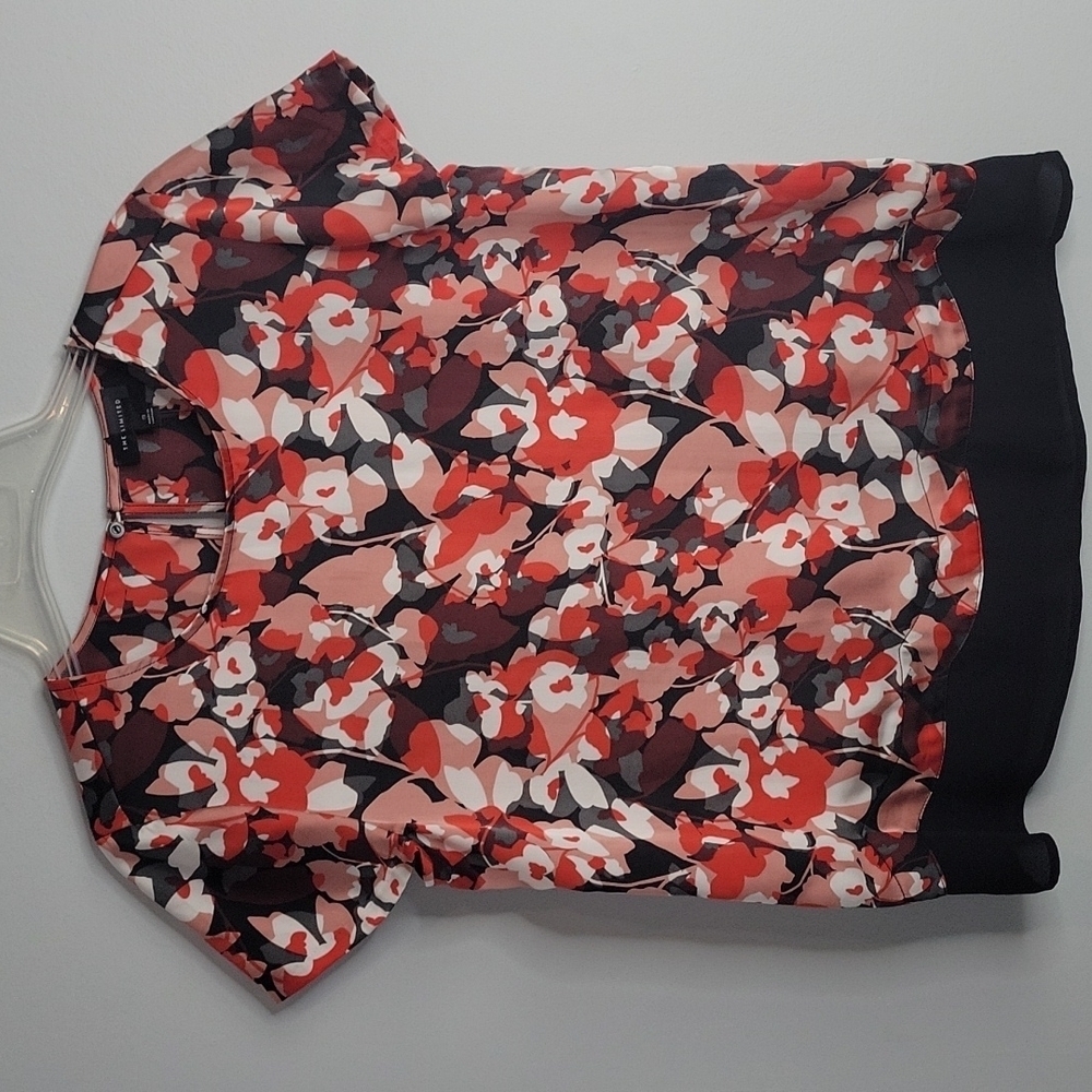 New The Limited Red & Black Floral Dressy Blouse size Small